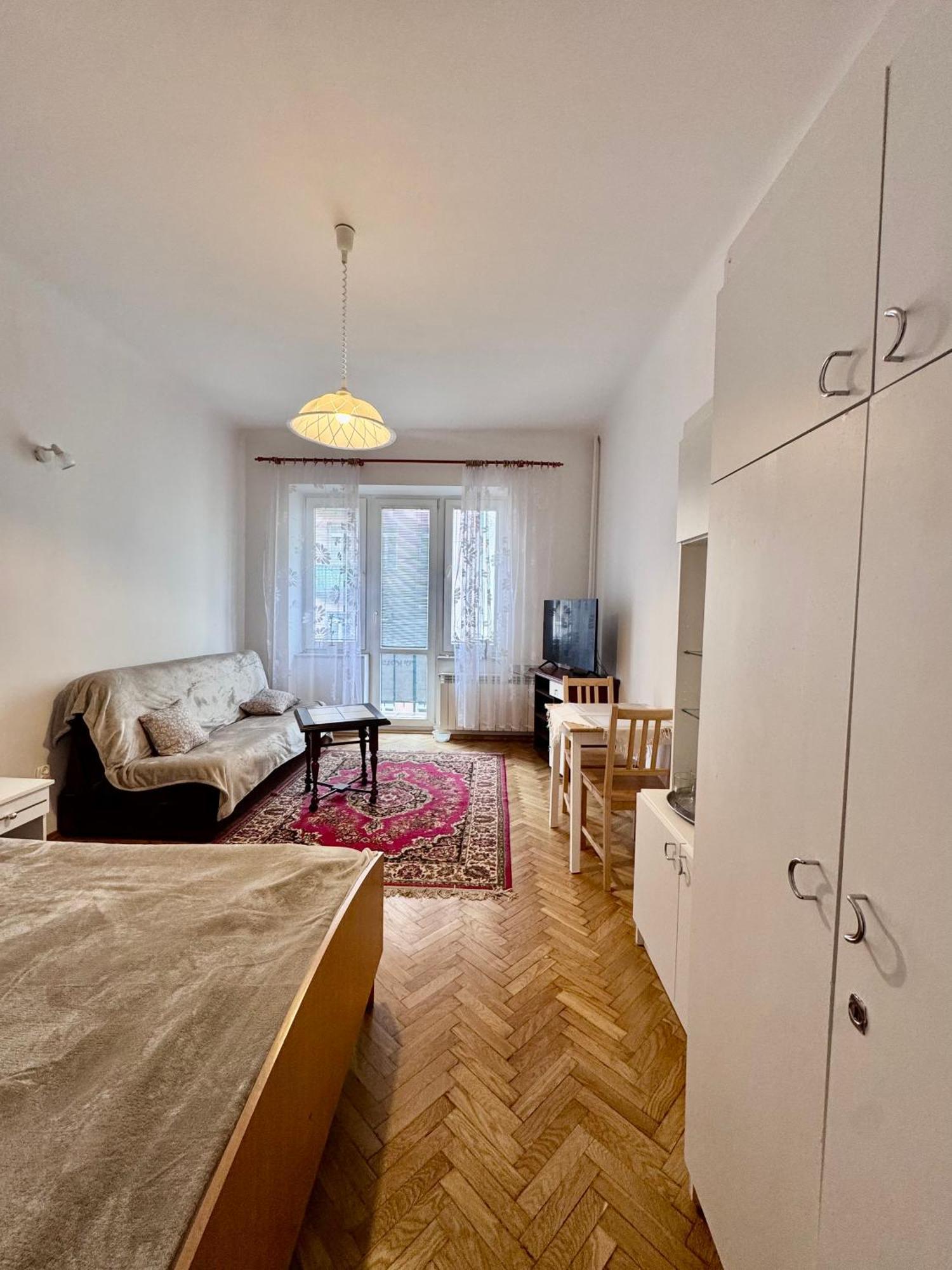 Homestay 10 Min Metro Dworzec Wilenski